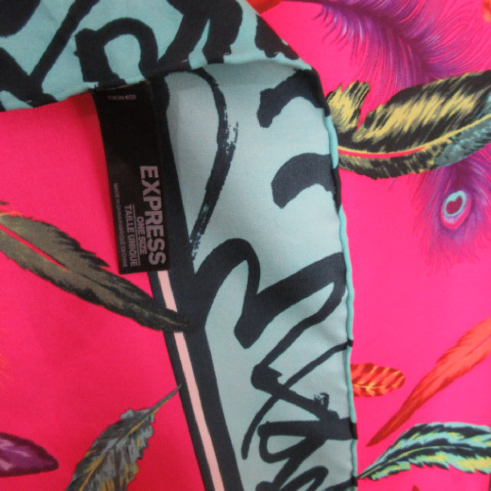 Express Feathers Silk Scarf - Square - 3199