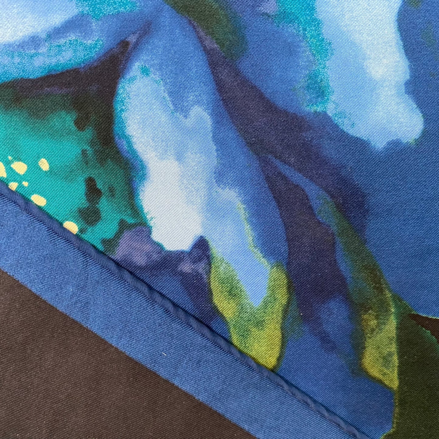 TALBOTS Square Silk Scarf - Stunning Floral Design - 5273