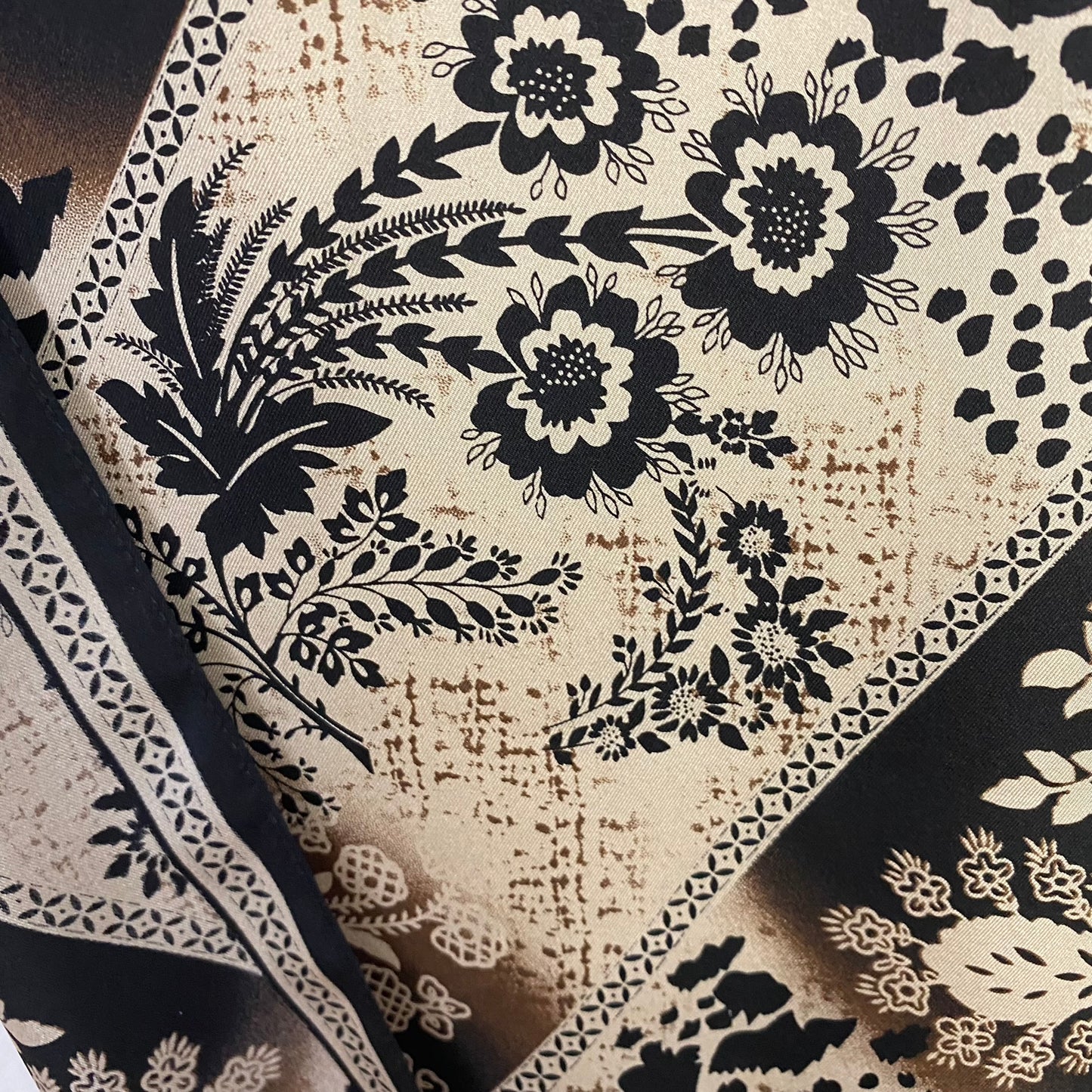 Oscar de la Renta Floral Animal Print Silk Scarf - Long - 4933