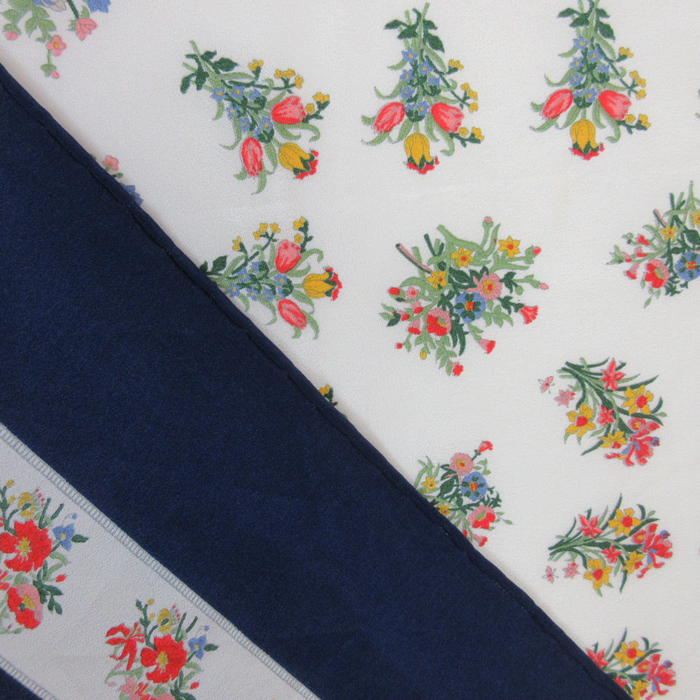Gucci Designer Floral Silk Scarf - Square - 5441