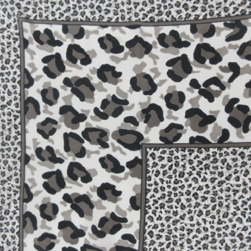 Lovely Animal Print Design Silk Scarf - Square - 1574