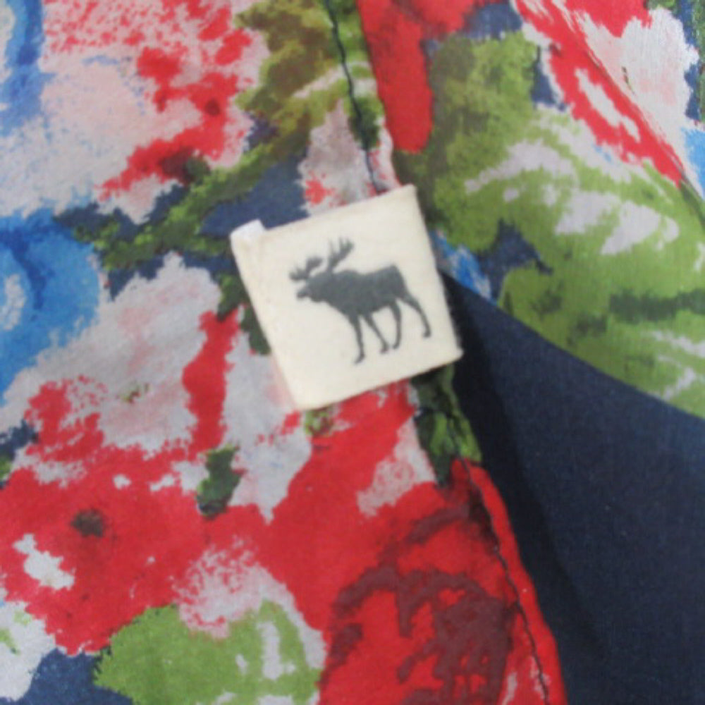 ABERCROMBIE & FINCH Silk Scarf - Square - 2717