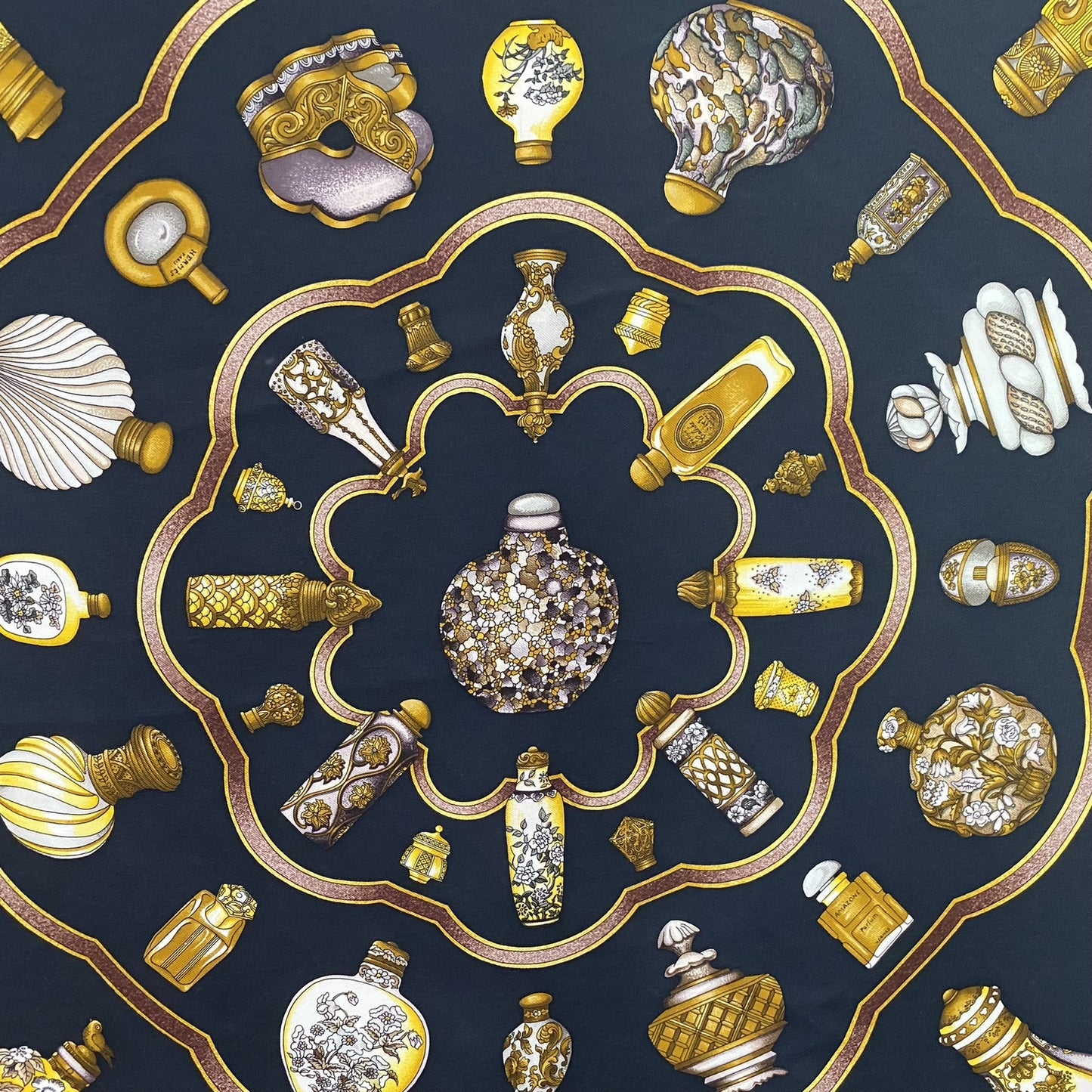 HERMES Silk Scarf - QU'IMPORTE LE FLACON - 90 cm Square - 5287
