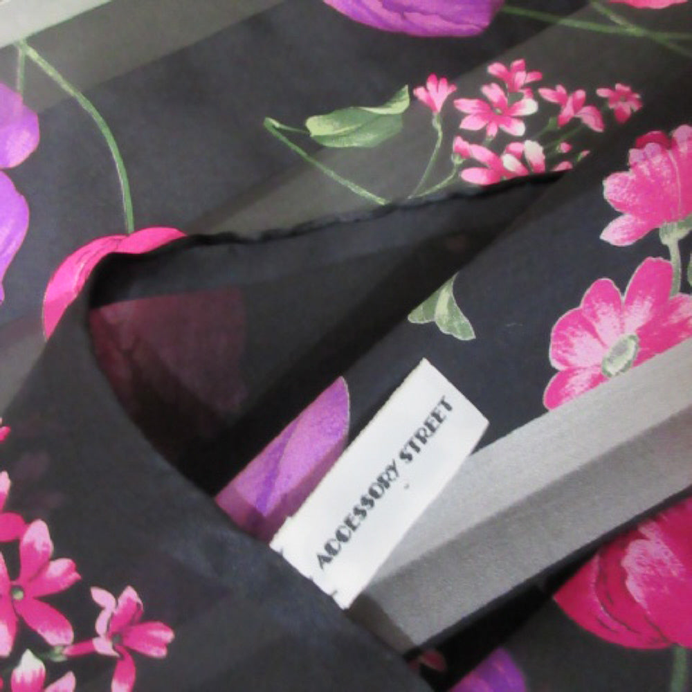 Gorgeous Floral Design Silk Scarf - Square – 4549