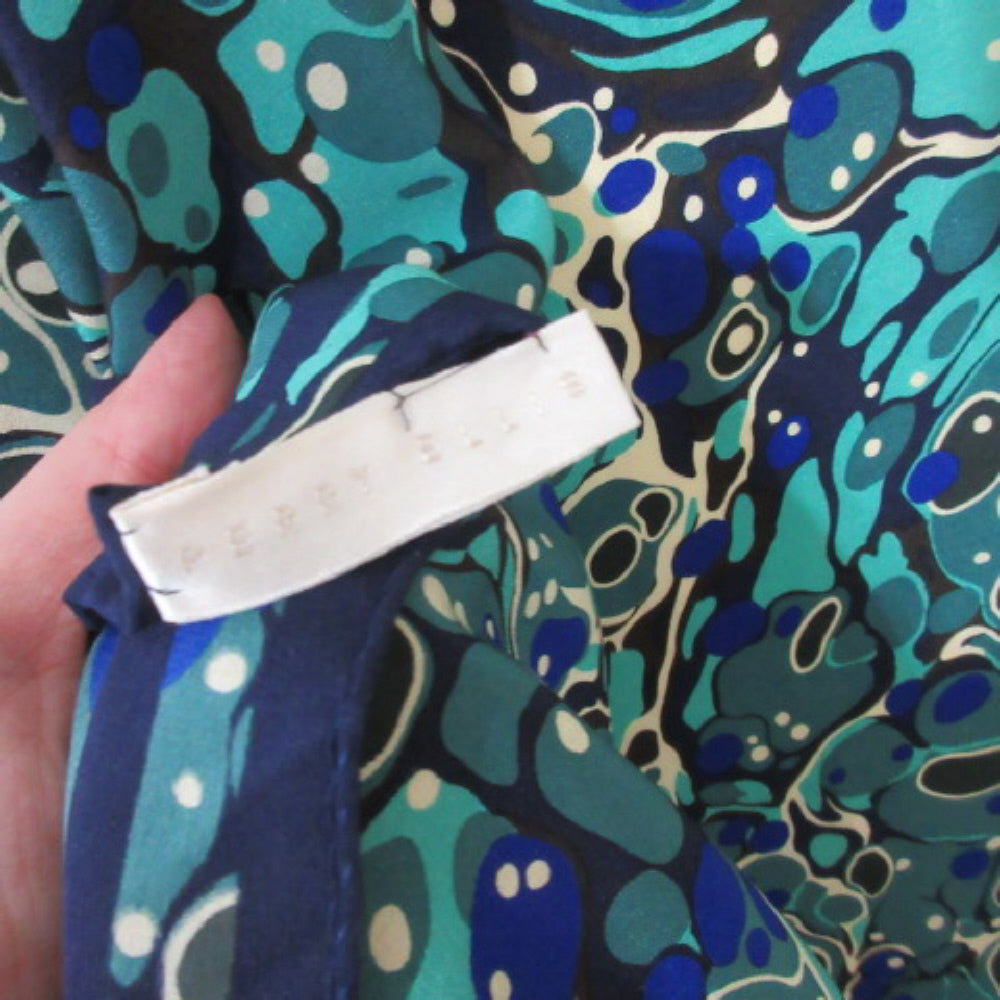 Perry Ellis Art Abstract Silk Scarf - Square – 4564
