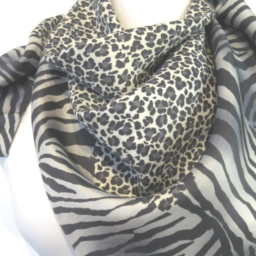 Frangi Animal Print Silk Scarf - Square - 5309