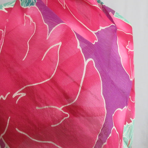 OSCAR DE LA RENTA Silk Scarf - Floral - 31" Square - 5615