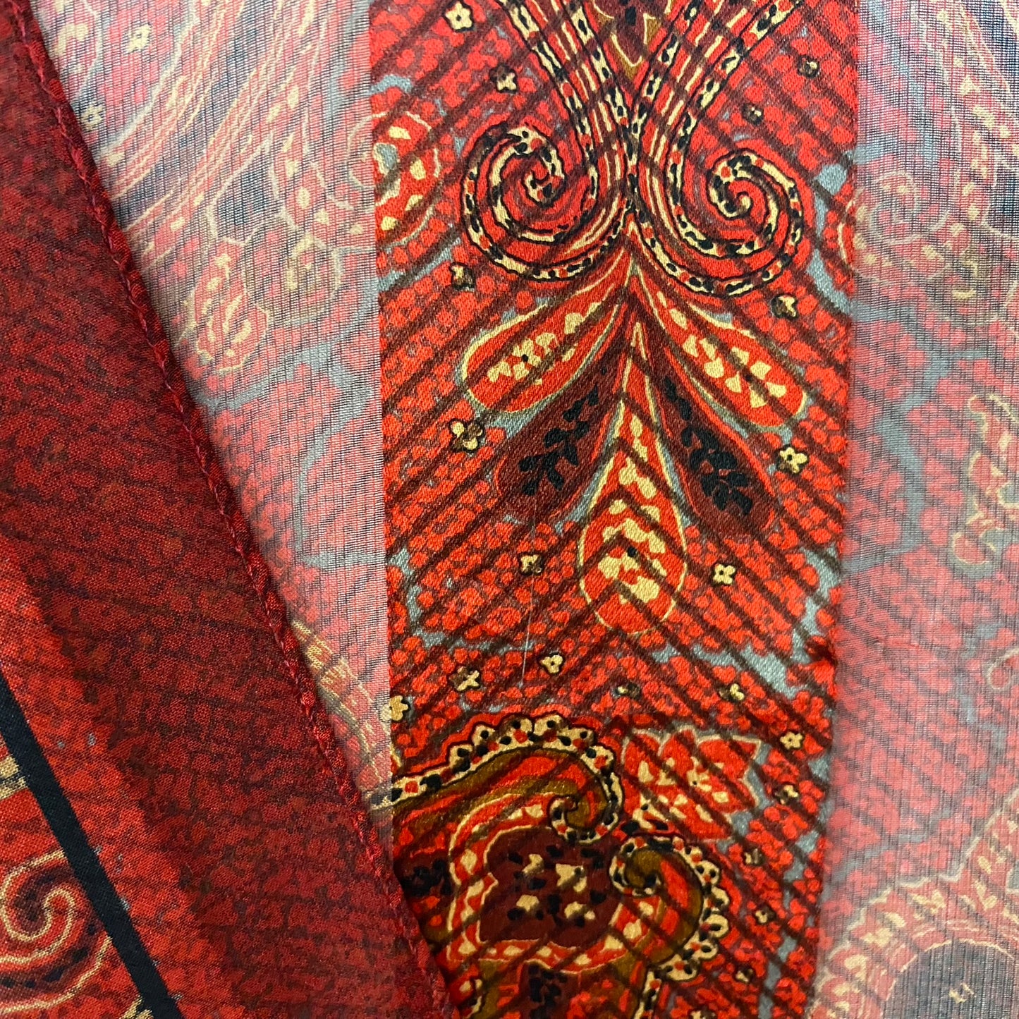Liz Claiborne Paisley Art Silk Scarf - Long – 4999