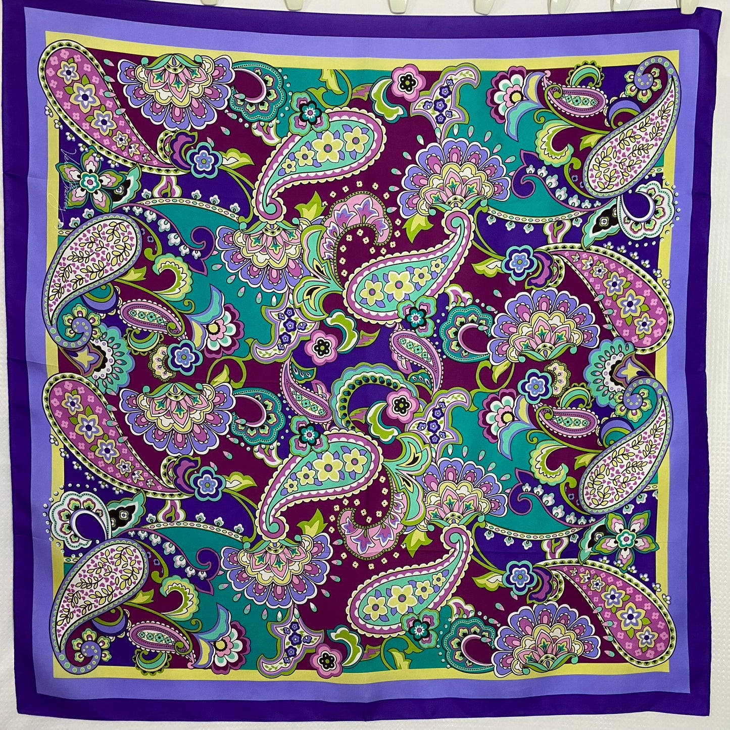 Vera Bradley Retro Paisley Floral Silk Scarf - Square – 5028