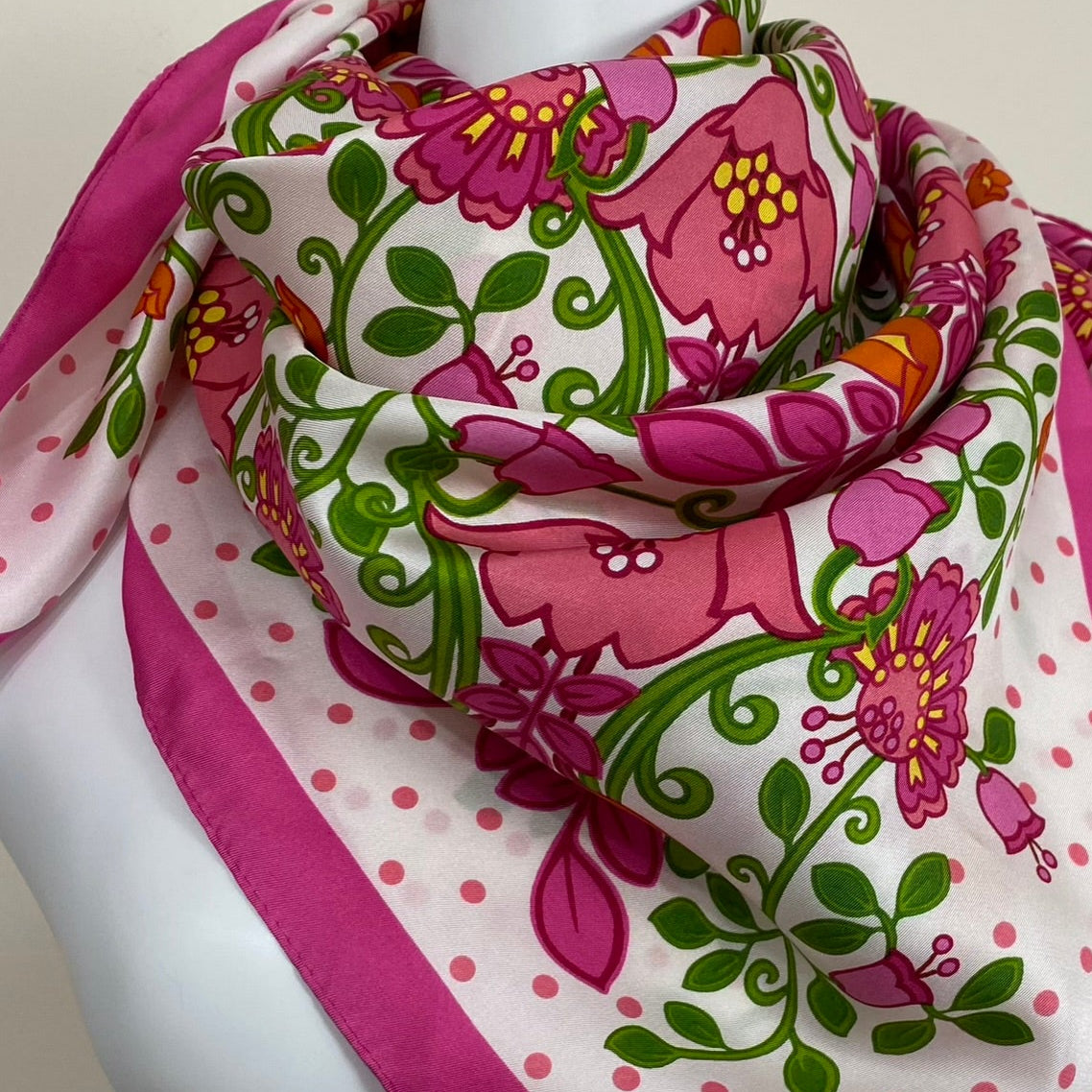 Vera Bradley Floral Silk Scarf - Square – 5091