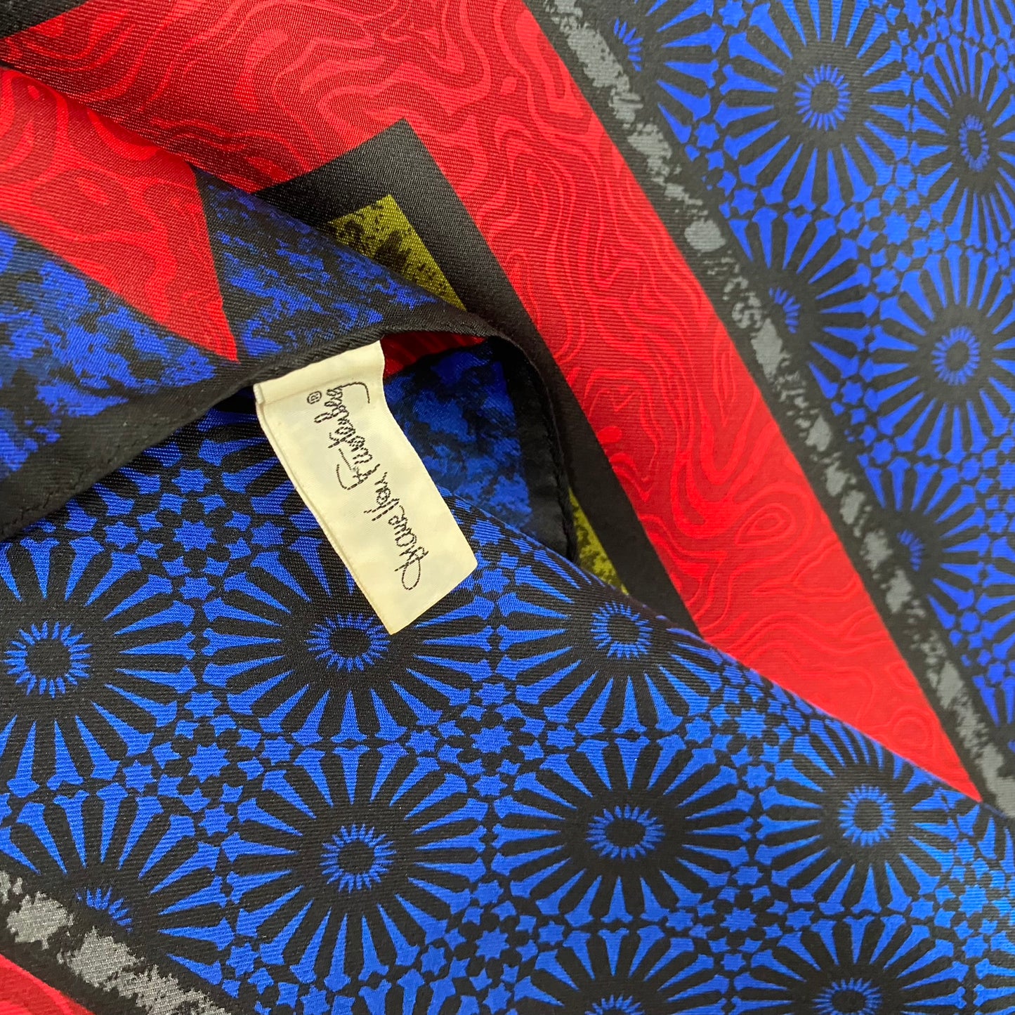 Diane von Furstenberg Art Silk Scarf - Square – 5096