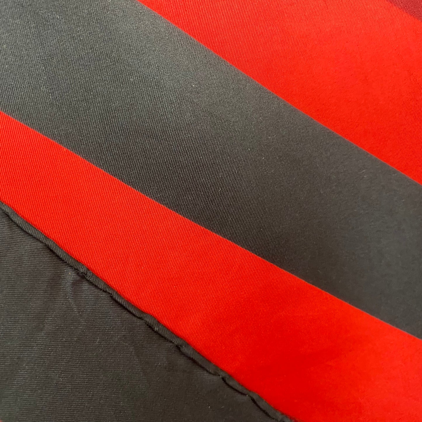 Damon Geometric Silk 18" Pocket - Square Hankie – 5137