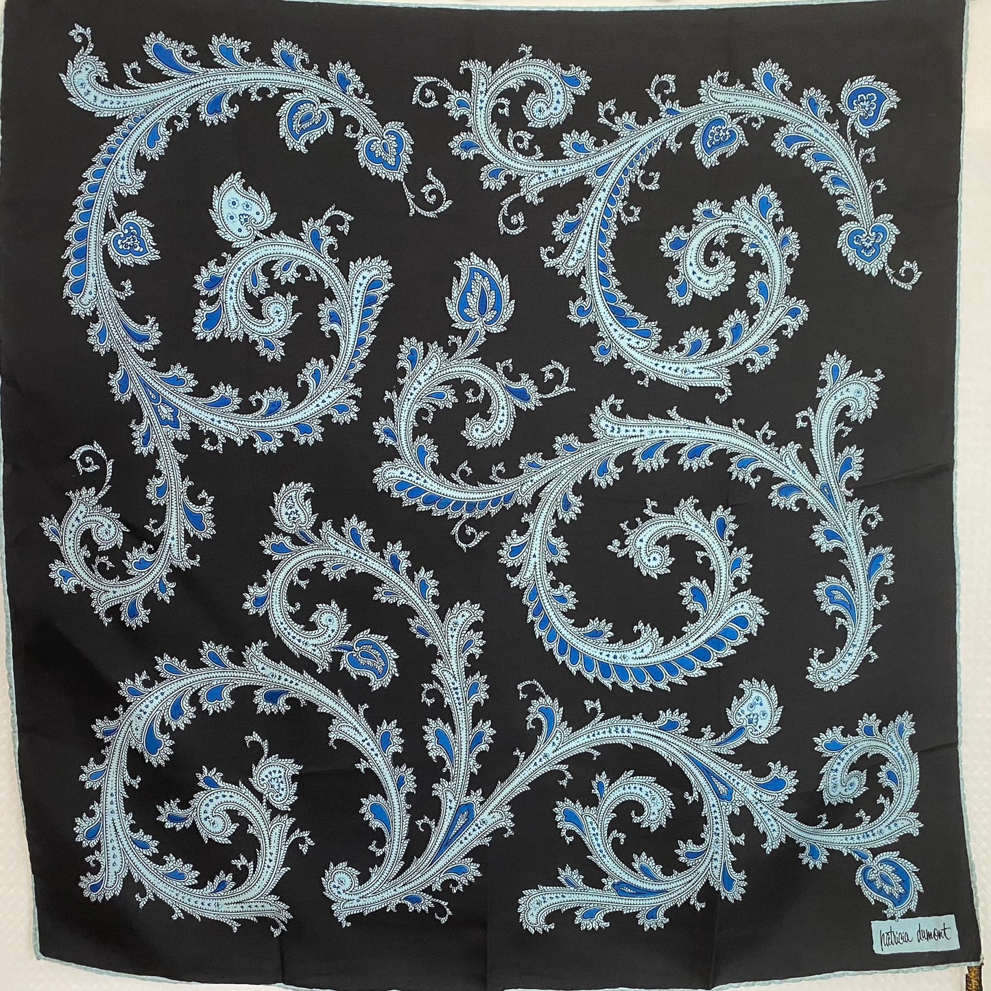 Patricia Dumont Paisley Silk 21" Pocket Square – Hankie - 5142