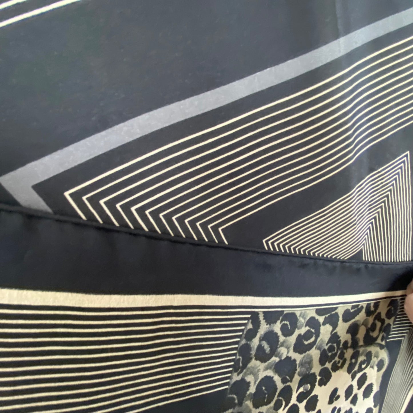 Echo Leopard Art Silk Scarf - Square – 5201