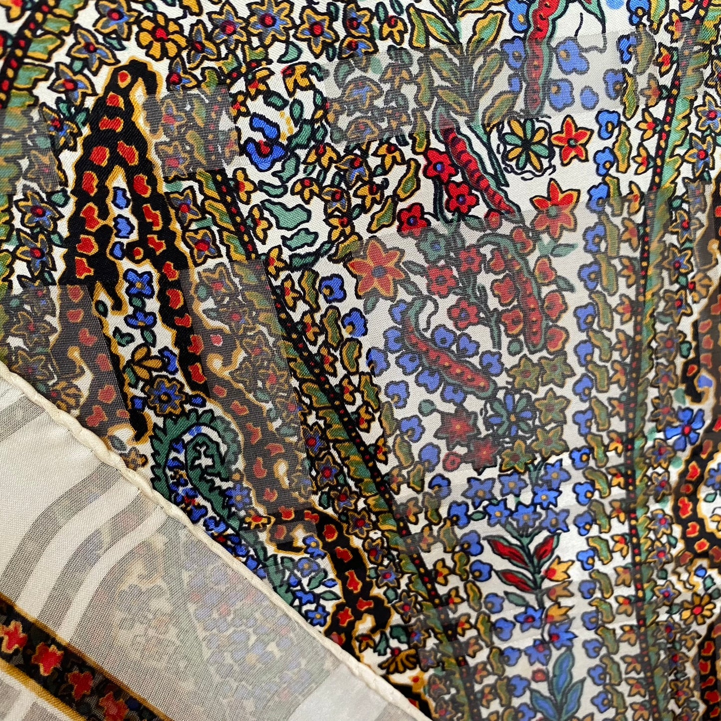 Echo Vintage Paisley Silk Scarf - Square – 5213