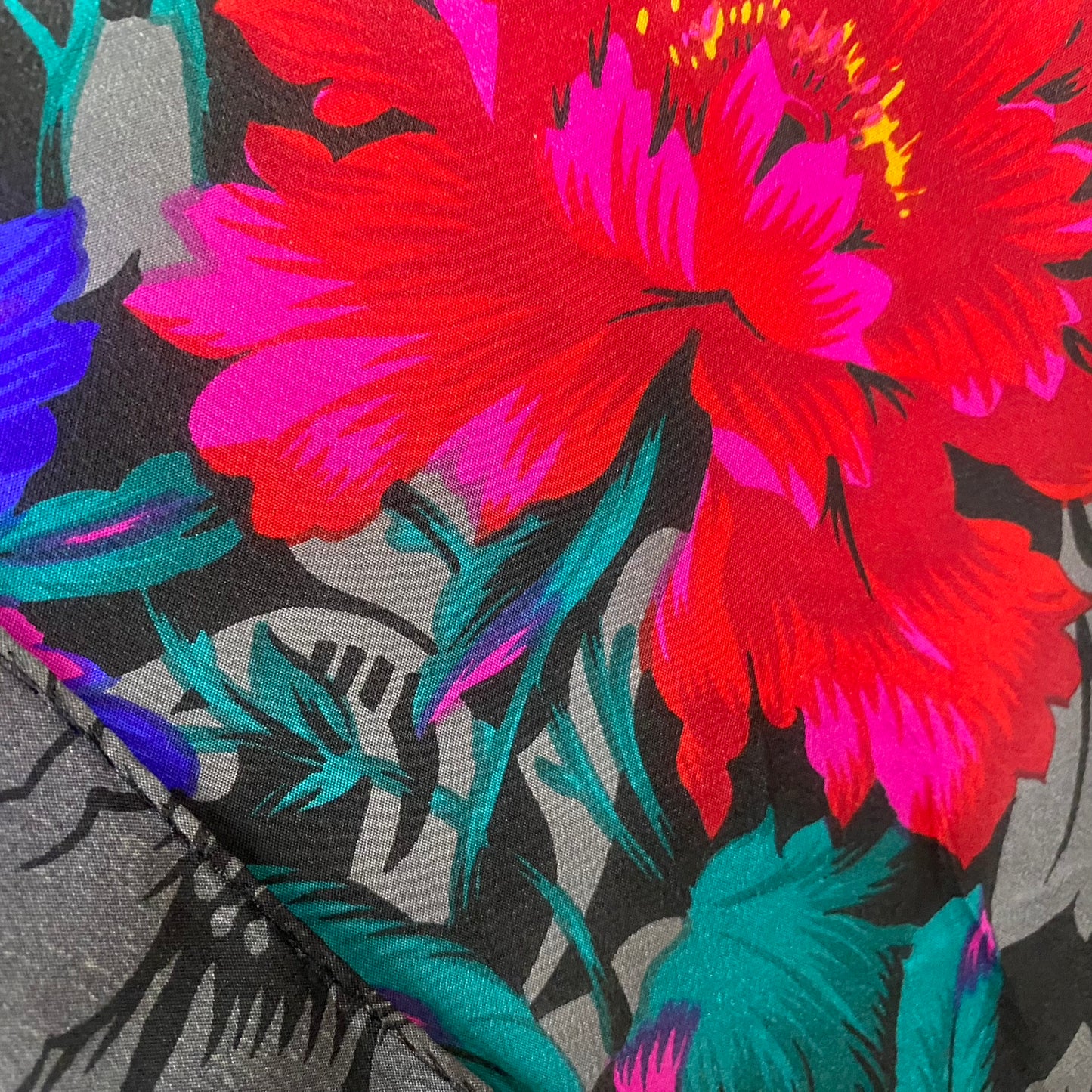 Liz Claiborne Floral Silk Scarf - Long – 5241