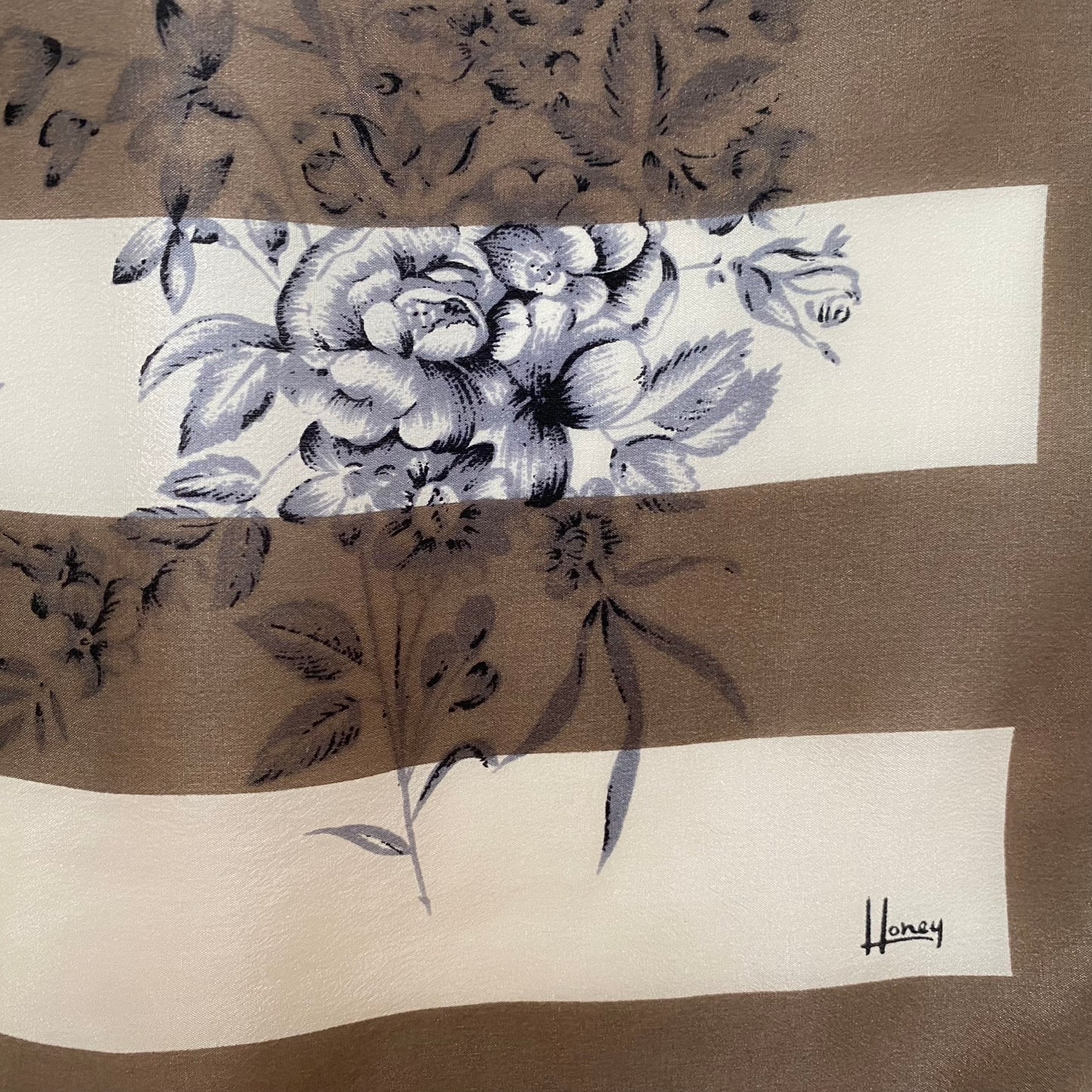 Classy Honey Floral Silk Scarf - Square - 5259