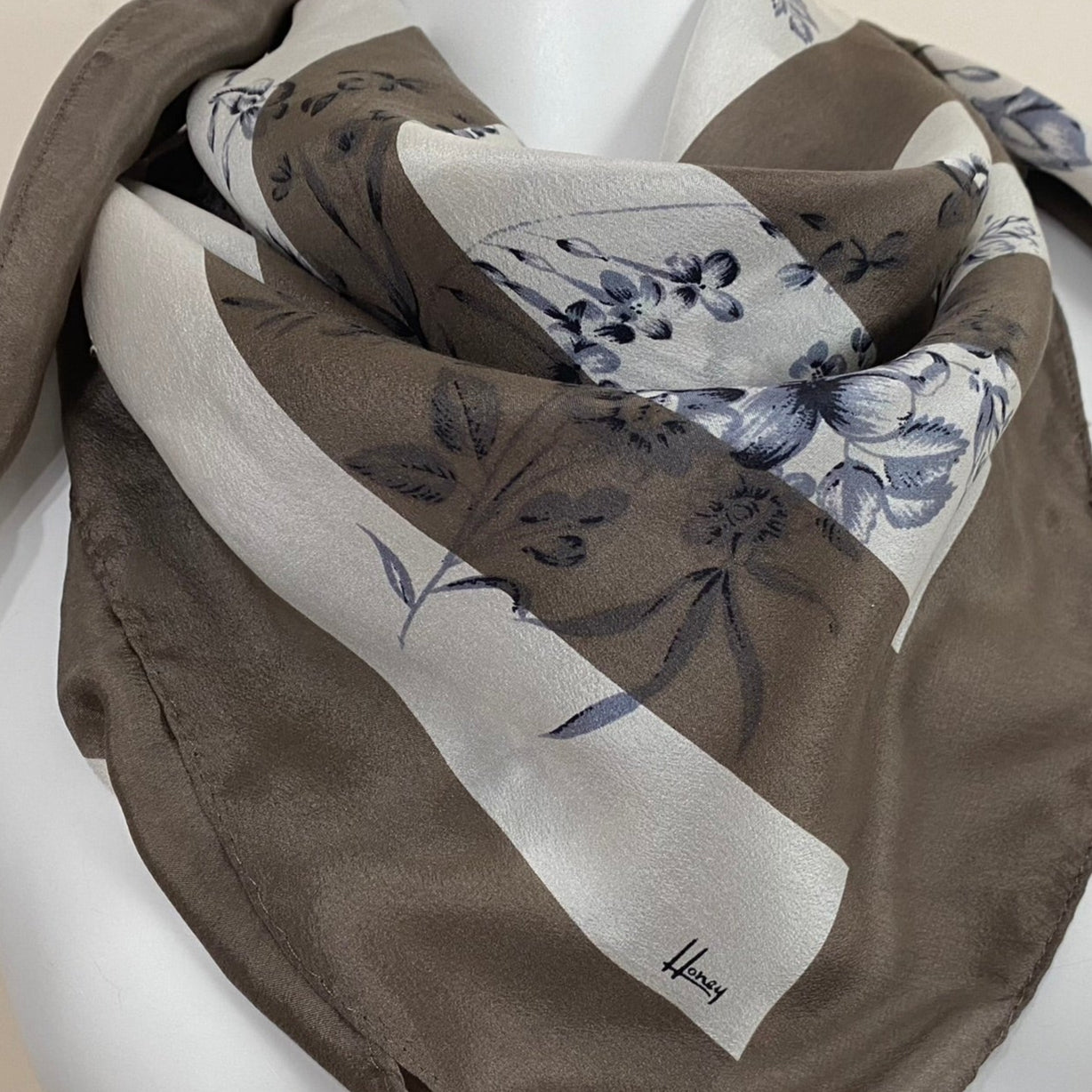Classy Honey Floral Silk Scarf - Square - 5259