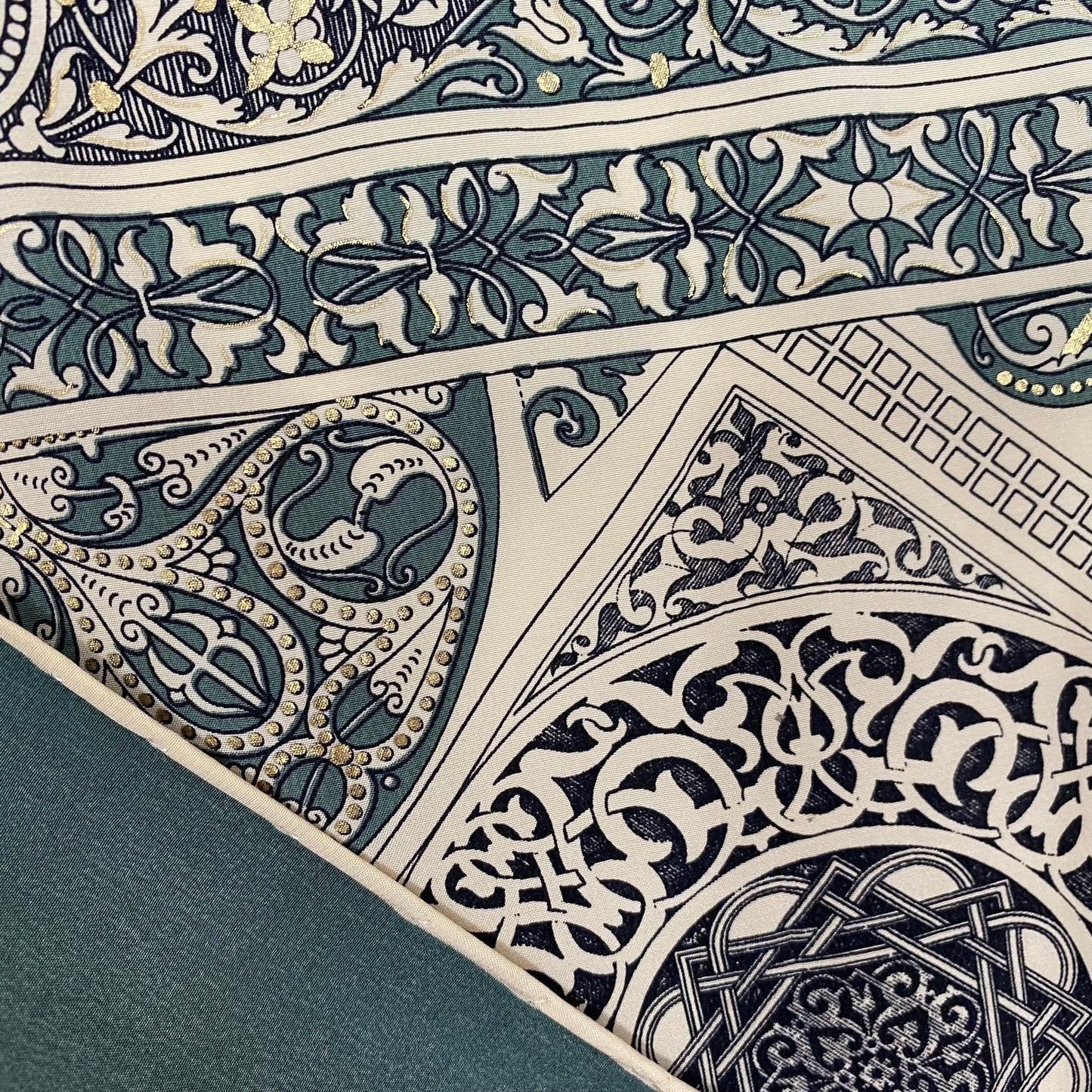 Vivaldi Saf Ipek Floral Silk Scarf - Square