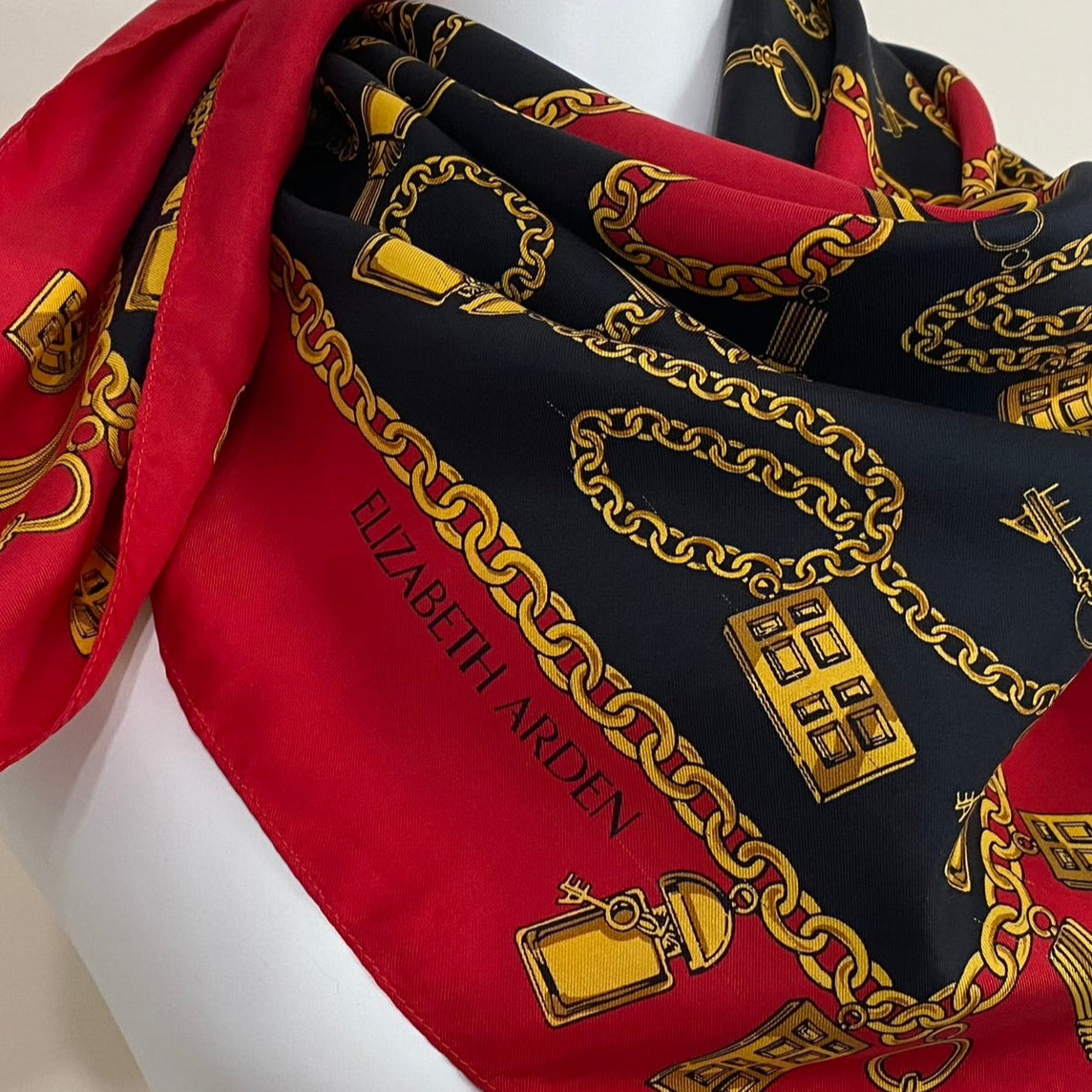 Elizabeth Arden Jewelry Chains Charms Silk Scarf - Square – 5263